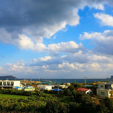 Dongdong Guesthouse Jeju Esterno foto