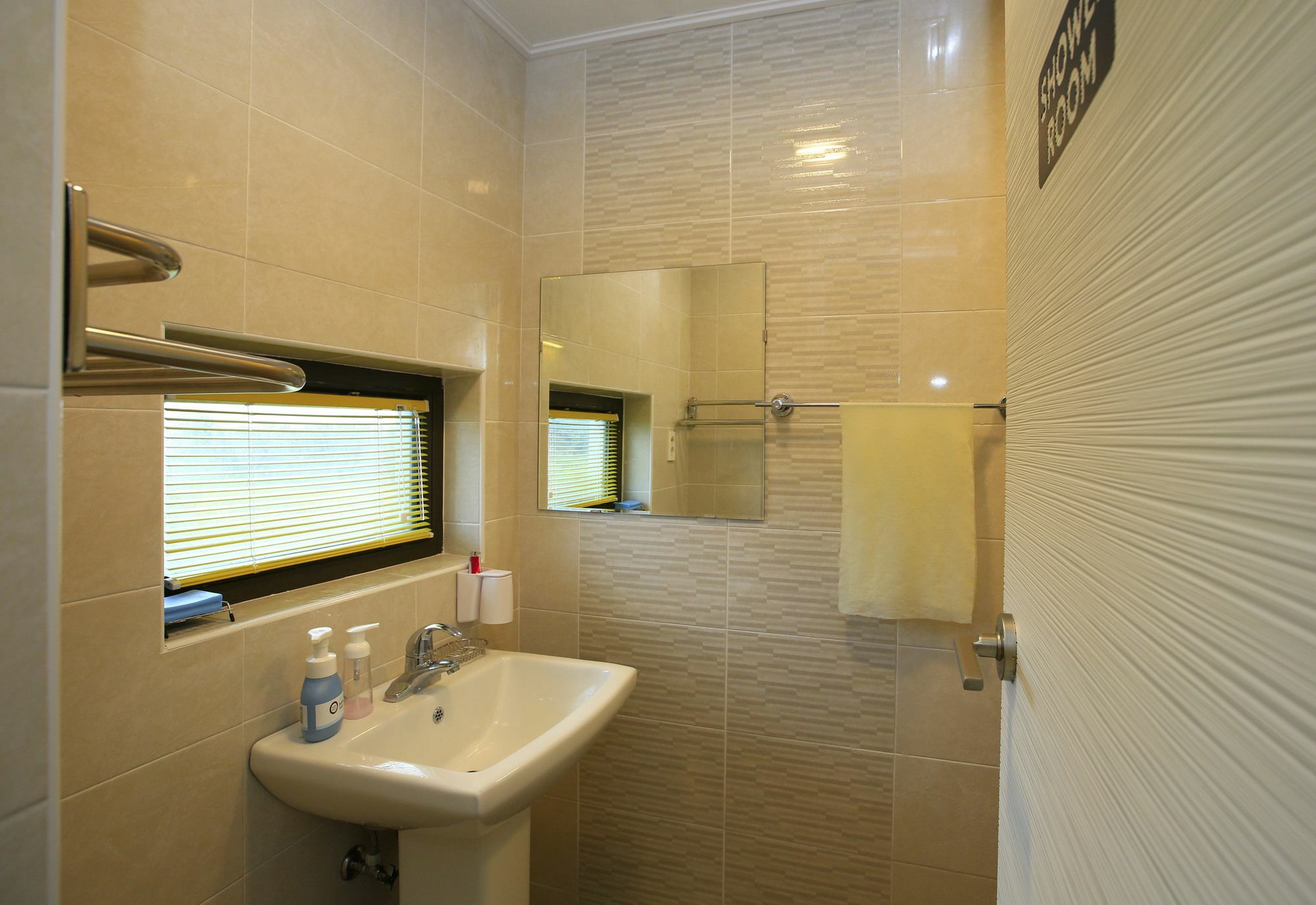 Dongdong Guesthouse Jeju Esterno foto